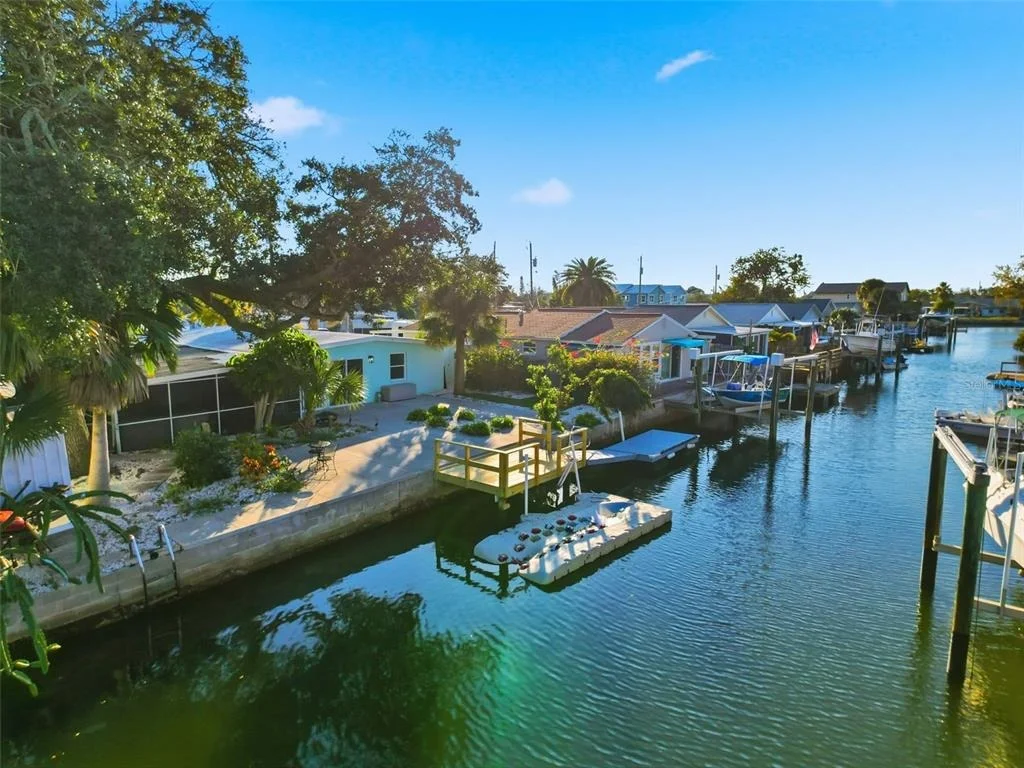 Photo of 6827 SANDERLING LANE