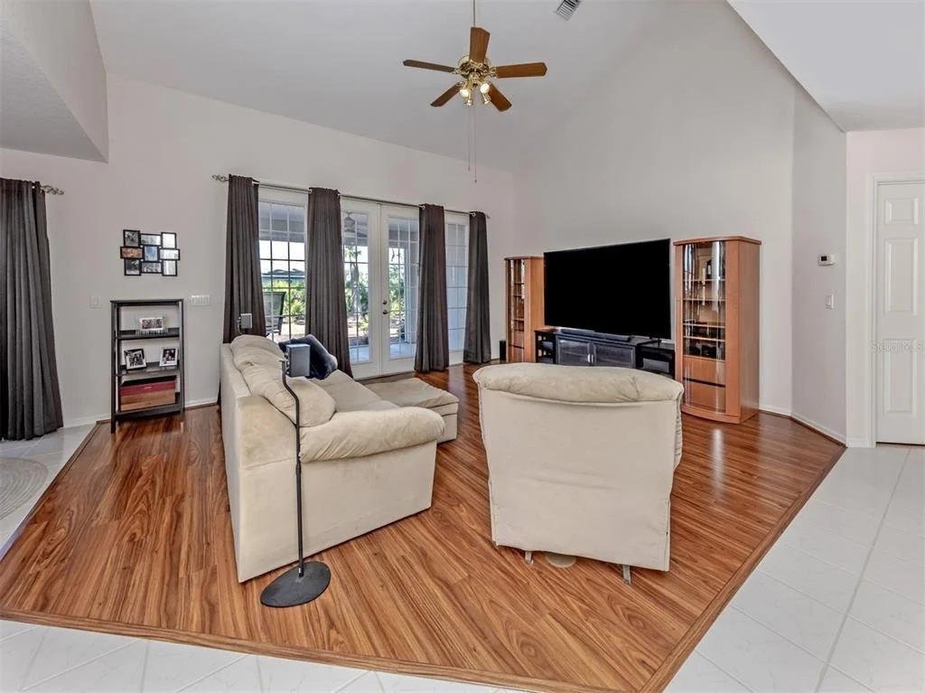 Photo of 897 COLONIAL ROAD