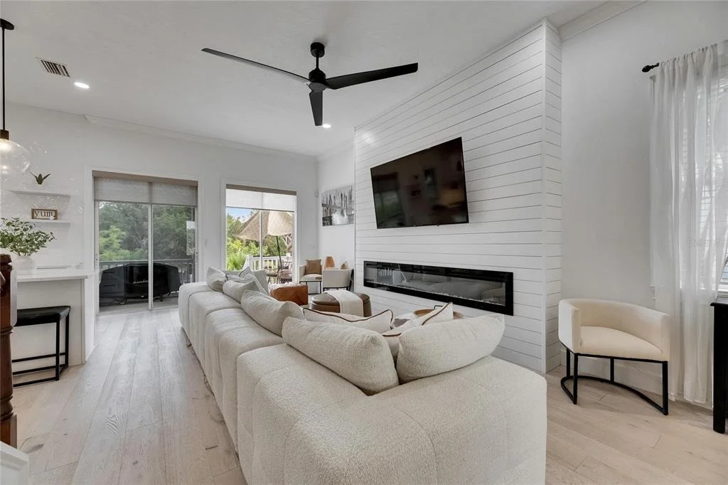 Photo of 6512 SIMONE SHORES CIRCLE