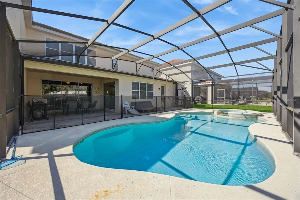 Photo of 6000 OAK GREEN LOOP