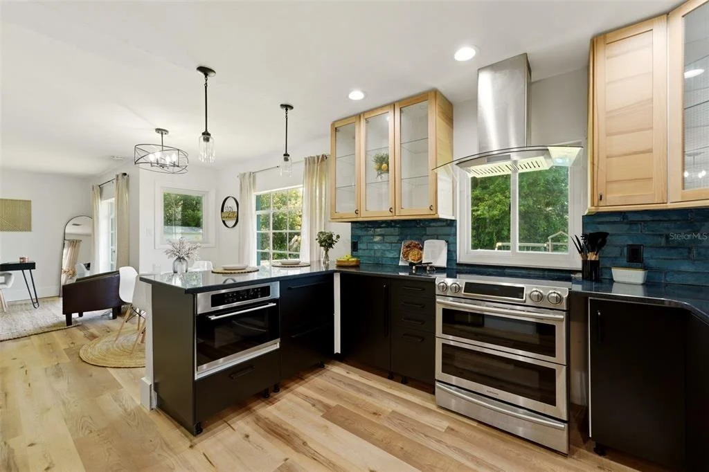 Photo of 418 EDWARDS DRIVE