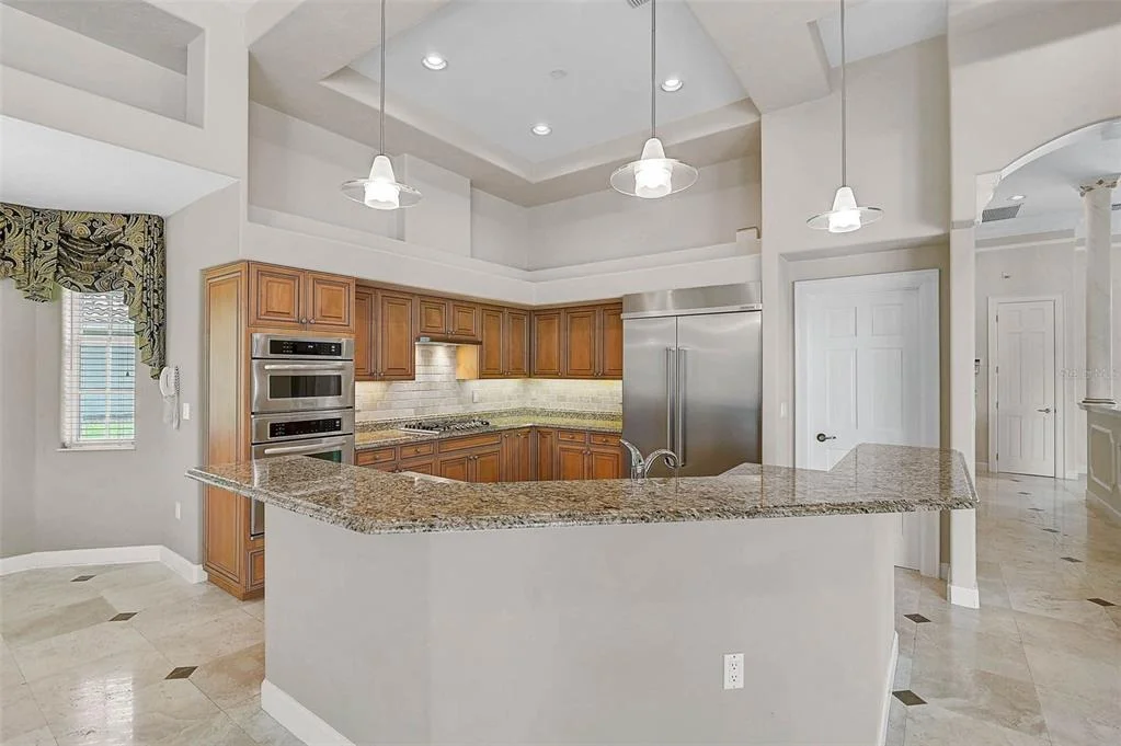 Photo of 852 MACEWEN DRIVE