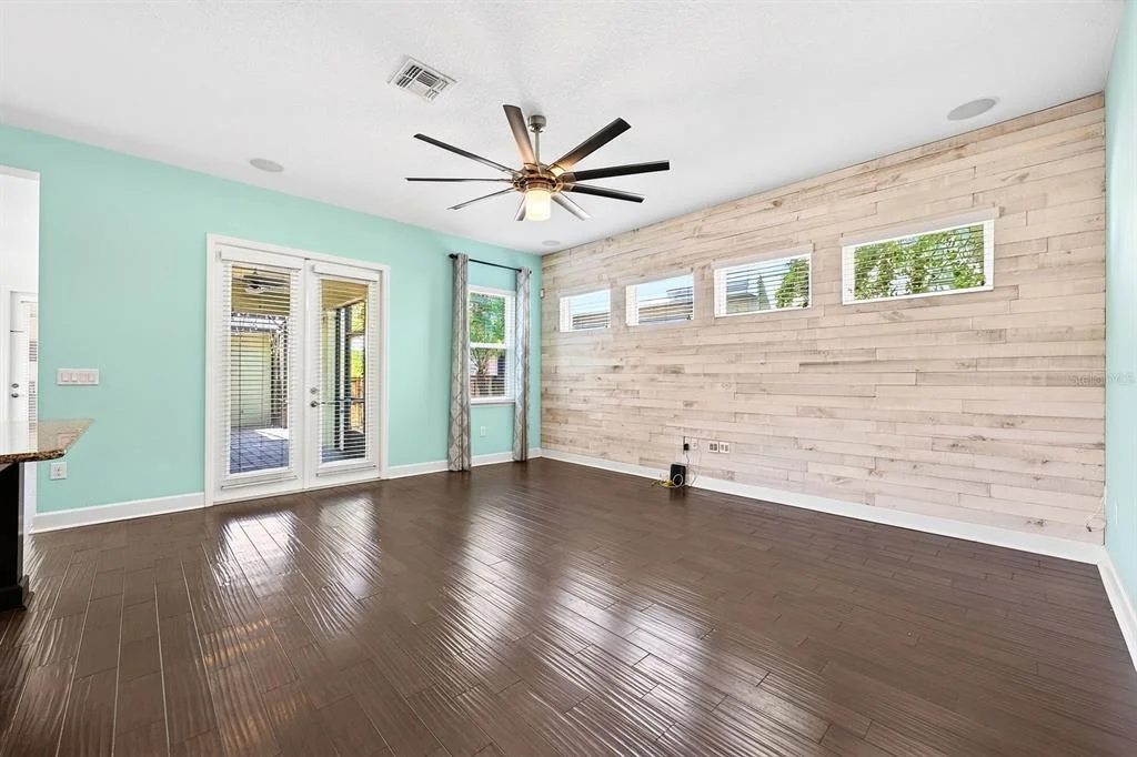 Photo of 8130 LAUREATE BOULEVARD