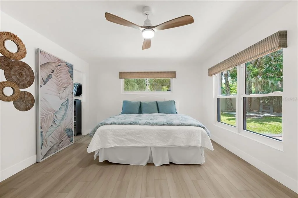 Photo of 730 BAY ESPLANADE