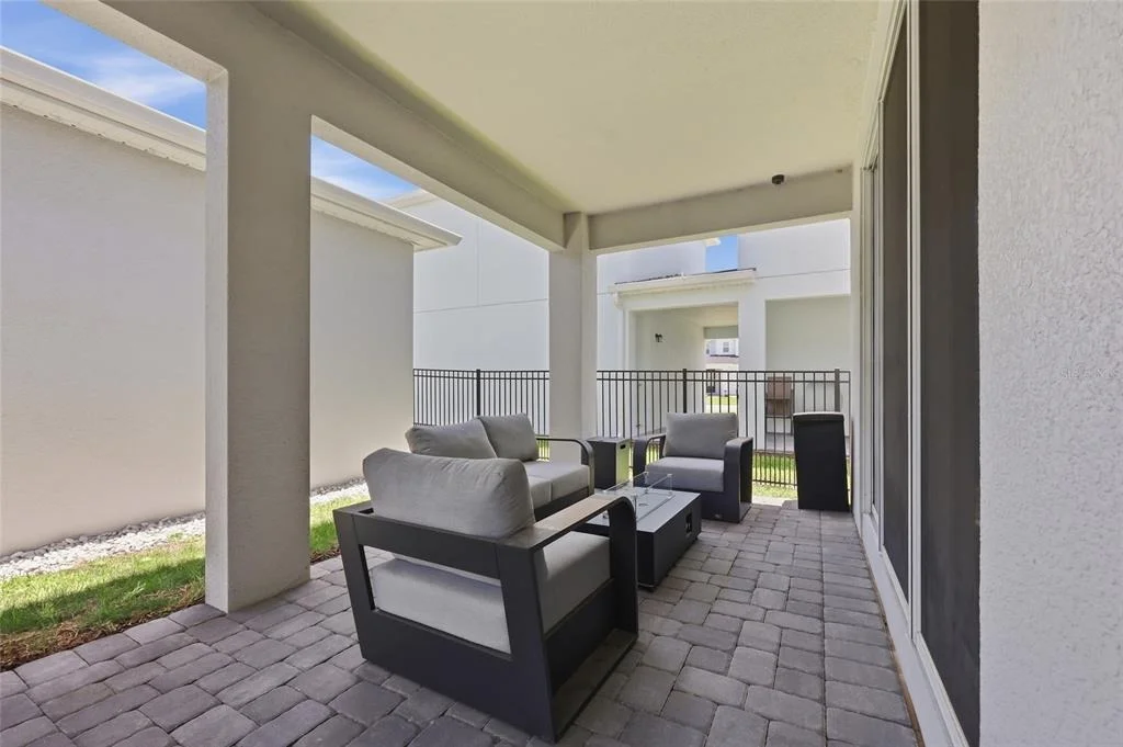 Photo of 1663 CROWNCREST DRIVE
