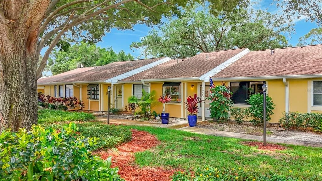 Photo of Unit C at 1935 PEPPERMILL DRIVE