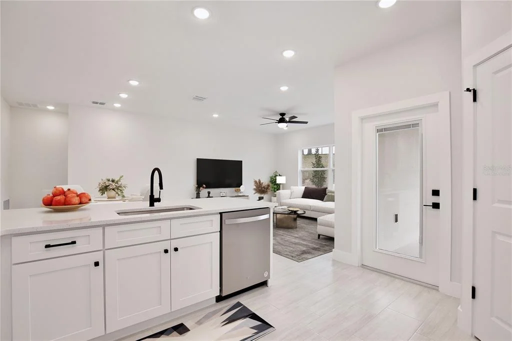 Photo of 226 W HERRICK AVENUE