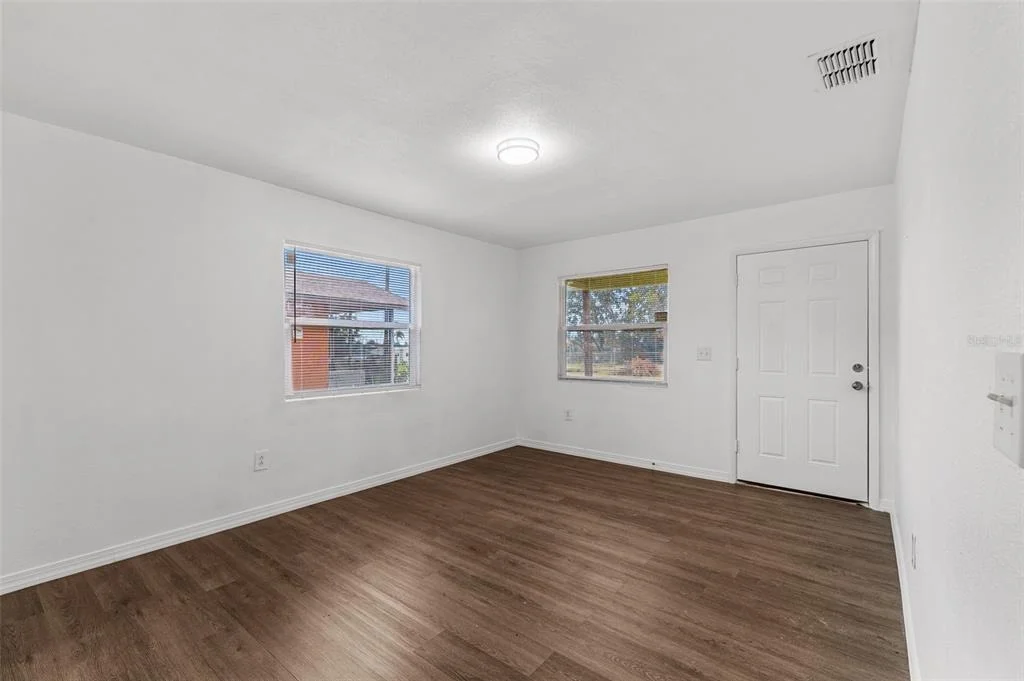 Photo of 825 BOOKER AVENUE
