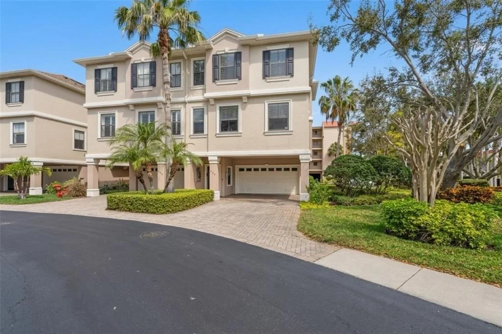 Photo of Unit 2 at 606 BELLA LOOP