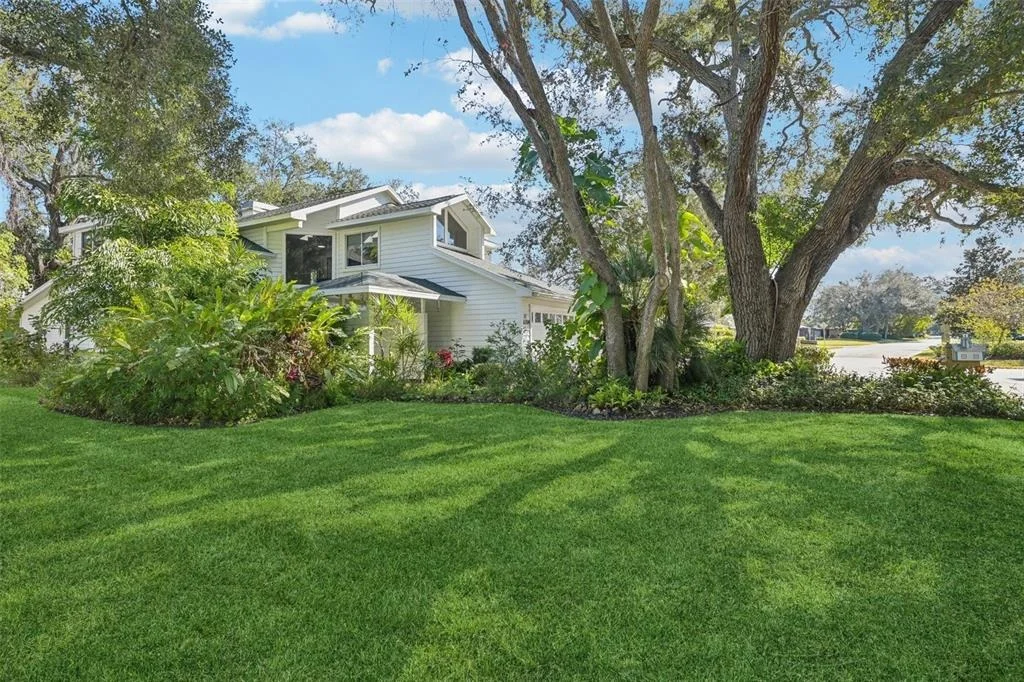 Photo of 6704 ARBOR OAKS DRIVE