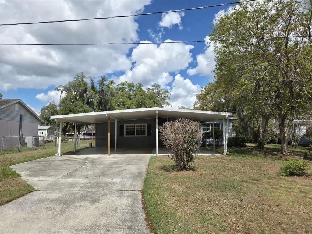 Photo of 640 FORREST DR