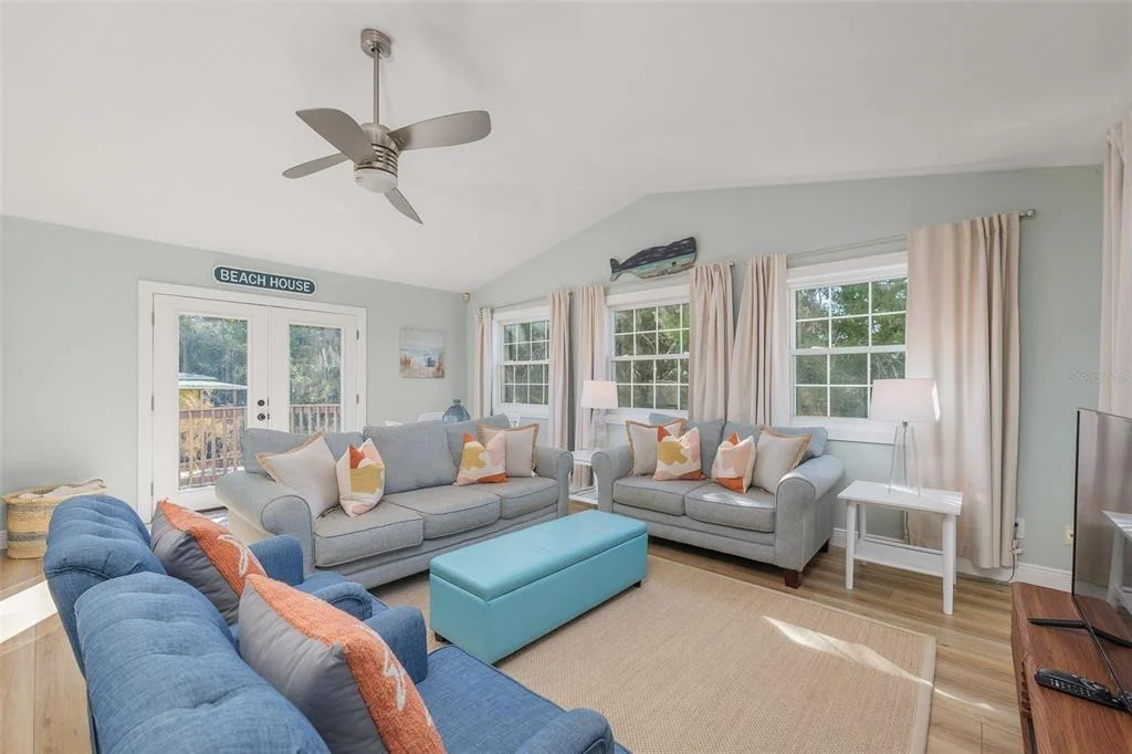 Photo of 287 BOULEVARD DES PINS