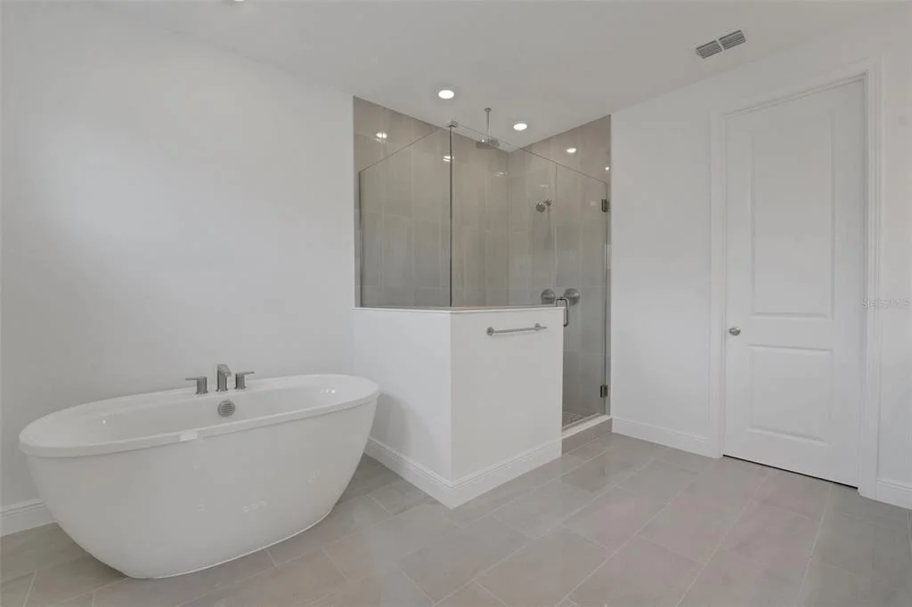 Photo of 15154 TEA TREE DRIVE
