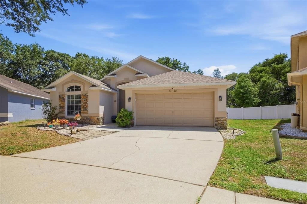 Photo of 7113 COLONY POINTE DRIVE