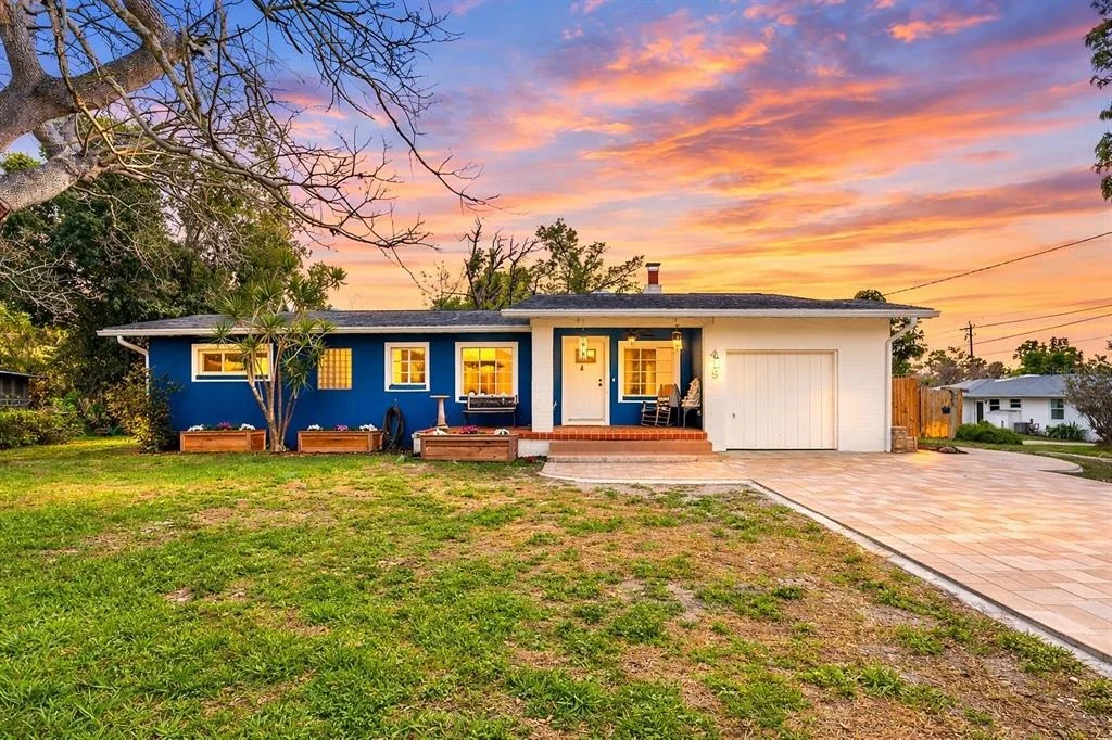 Photo of 418 EDWARDS DRIVE
