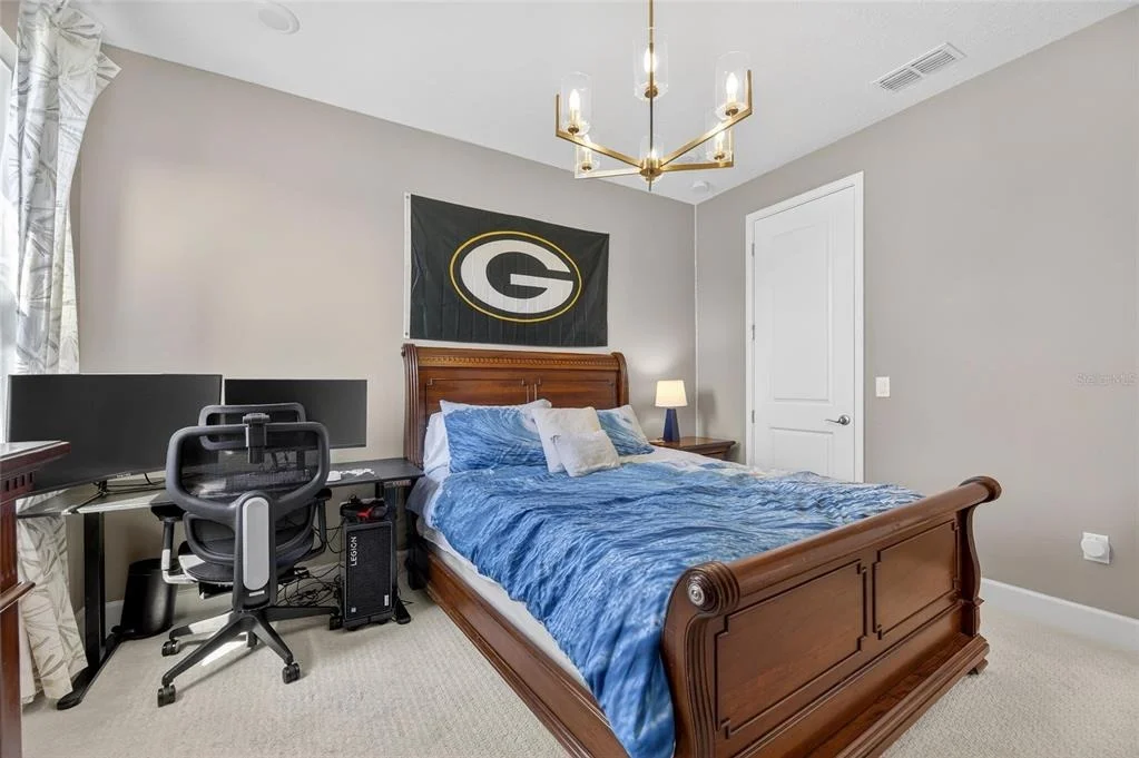 Photo of 914 SIGNET DRIVE