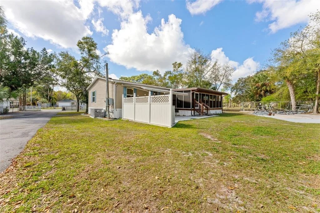 Photo of 9633 JIM STREET