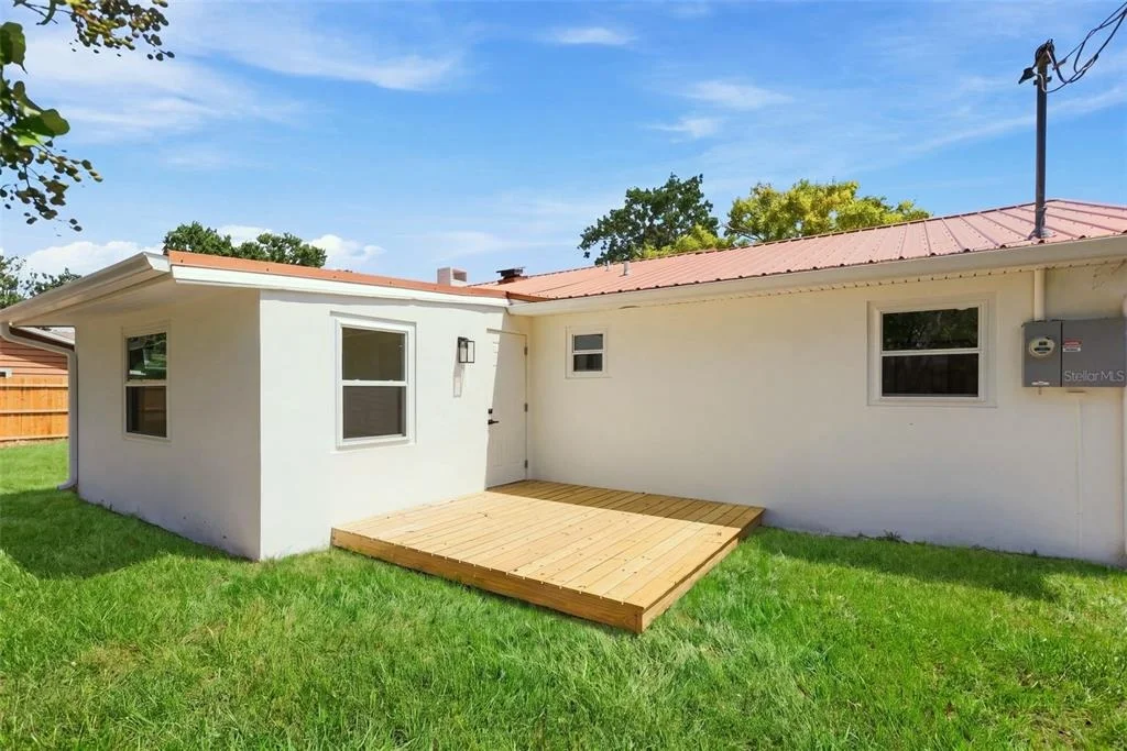 Photo of 1914 SABAL PALM DRIVE