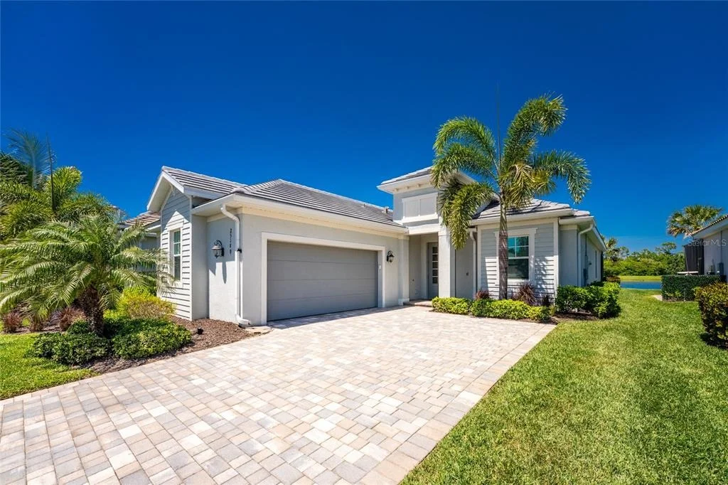 Photo of 25180 LONGMEADOW DRIVE