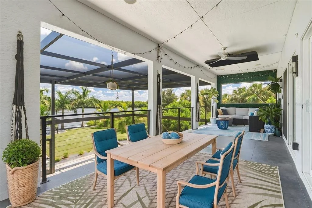 Photo of 2424 HARBOUR DRIVE