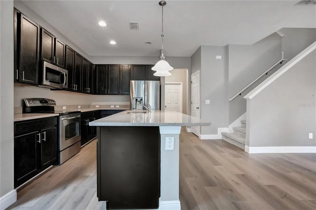 Photo of 6867 SUNDROP STREET