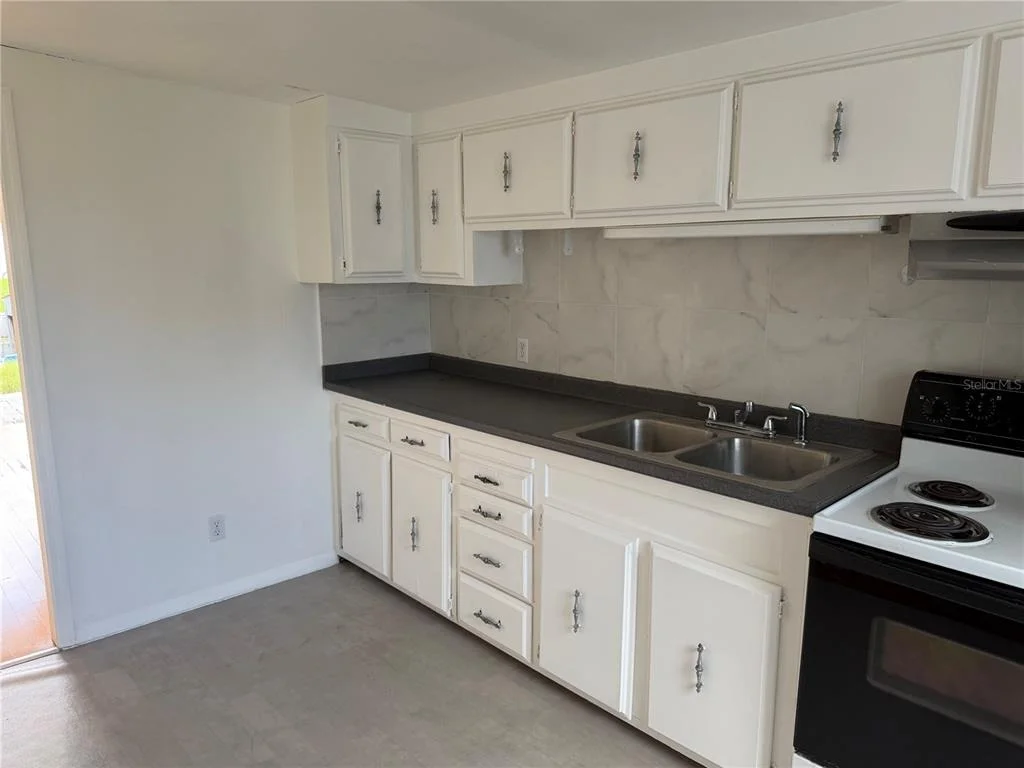 Photo of 26143 ROSE LANE