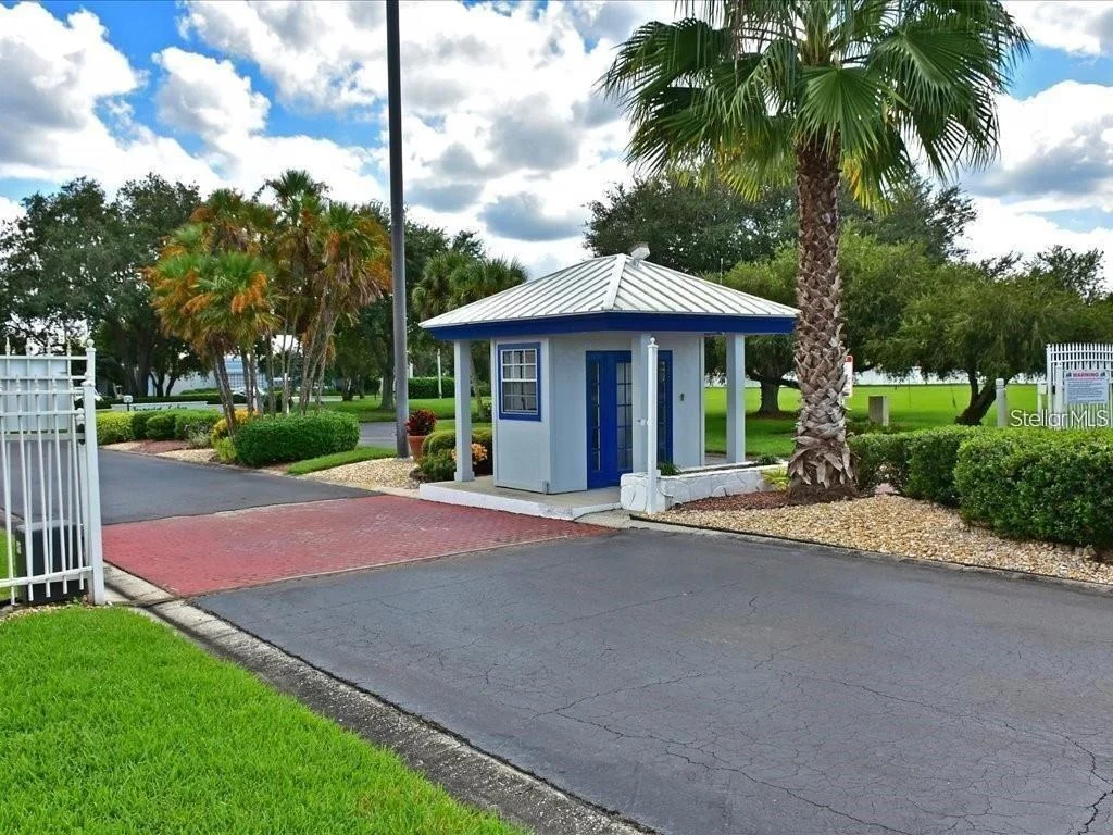 Photo of 8530 COUNTESS AVENUE CIRCLE