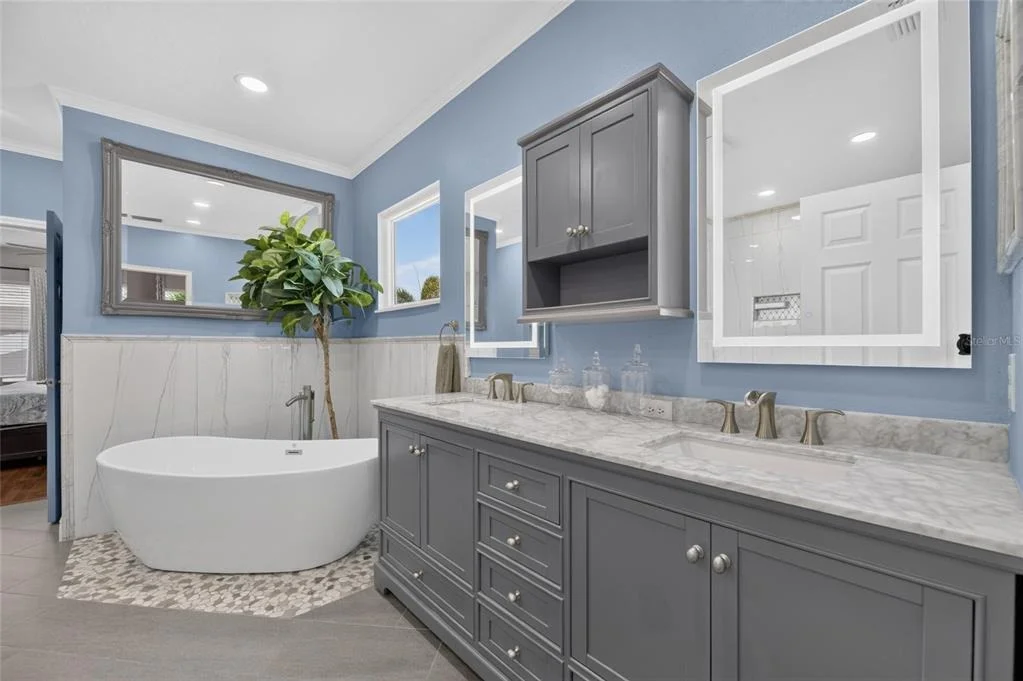 Photo of 5216 POINT HARBOR LANE