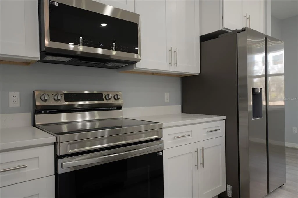 Photo of 1013 ASTON-MARTIN DRIVE