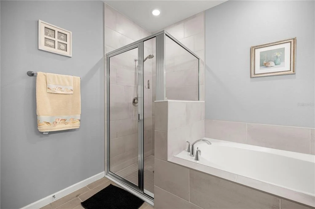 Photo of 560 NW 4TH AVENUE