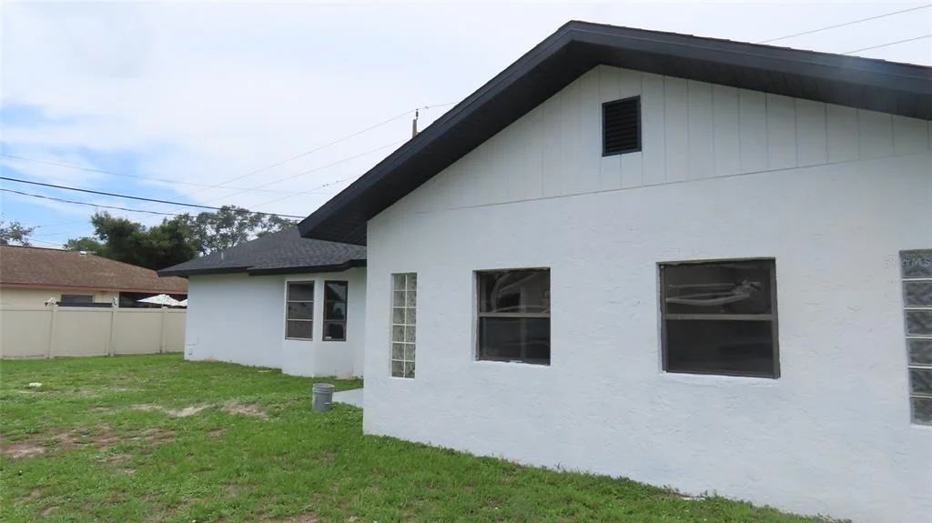 Photo of 807 NECTAR ROAD