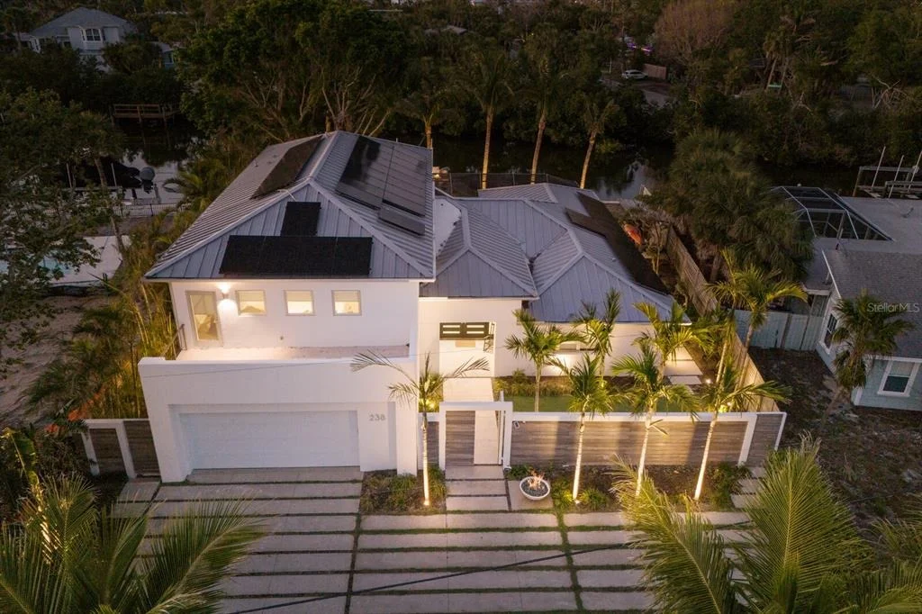 Photo of 238 ISLAND CIRCLE