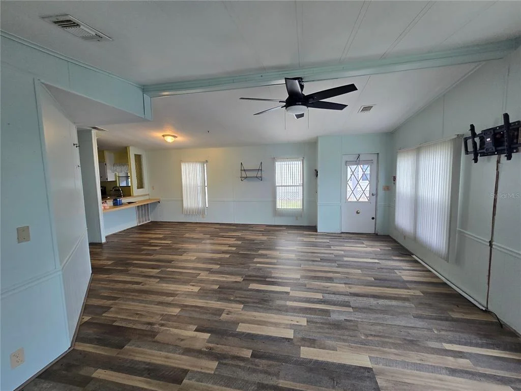 Photo of 3327 EILEEN DRIVE
