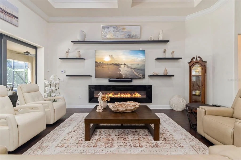 Photo of 16293 CAMDEN LAKES CIRCLE