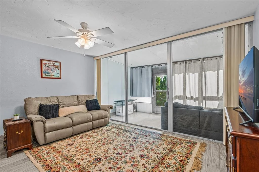Photo of Unit UT23 at 5500 OCEAN SHORE BOULEVARD