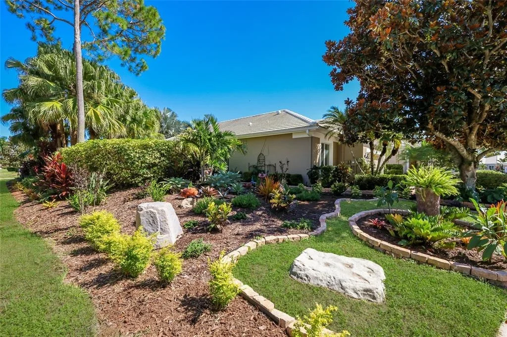 Photo of 8705 52ND DRIVE E