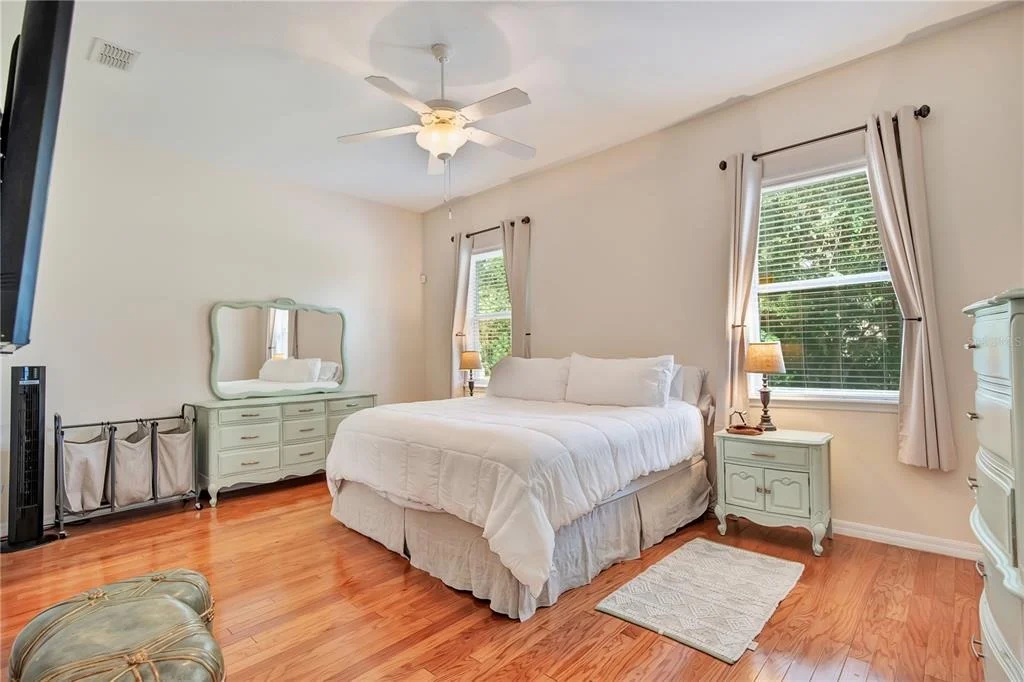 Photo of 526 NEWHALL LANE