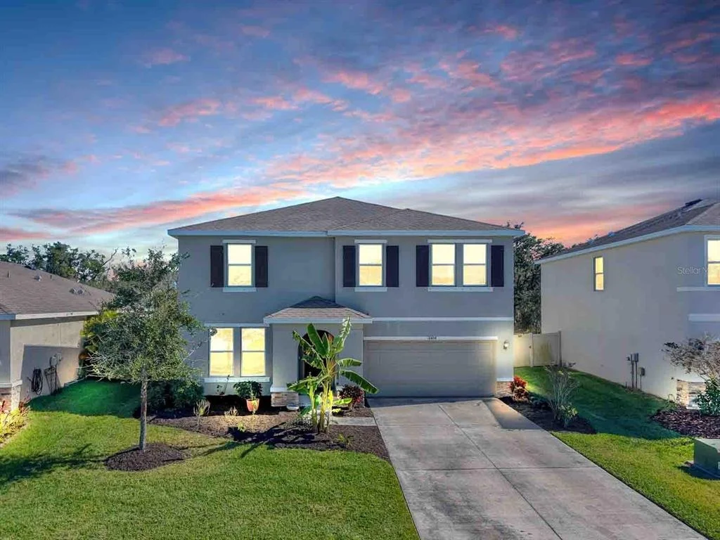 Photo of 16454 WOODSIDE GLEN