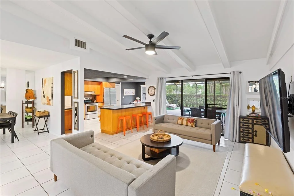 Photo of 10 ARBOR LANE
