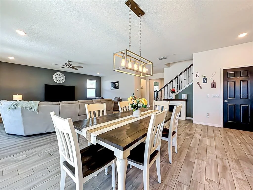 Photo of 2323 NUTHATCH STREET