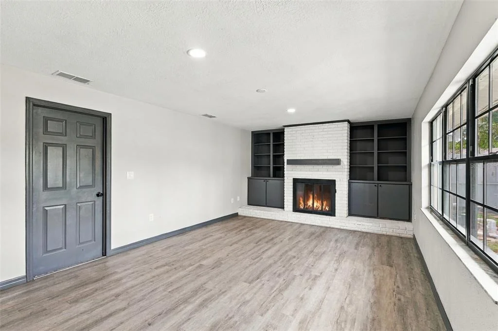 Photo of 3561 CALGARY LANE