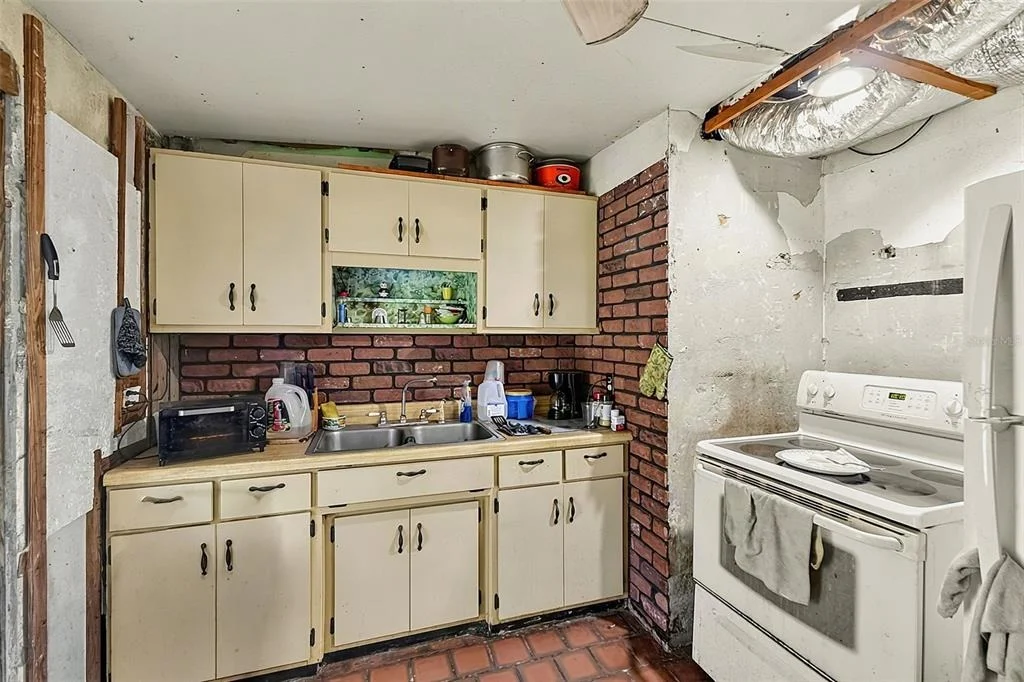 Photo of 28070 SUNSET DRIVE