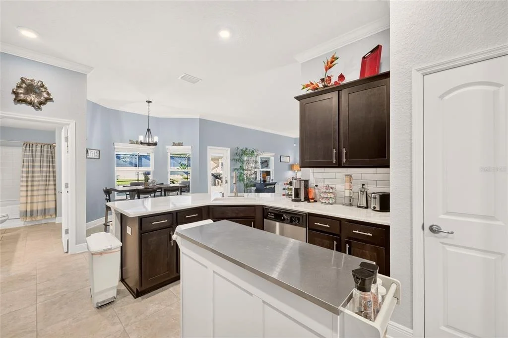 Photo of 6943 SE 11TH PLACE