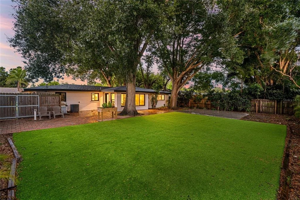 Photo of 2410 VALENCIA DRIVE