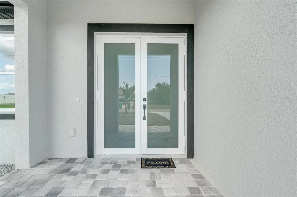 Photo of 384 BAYTREE DRIVE