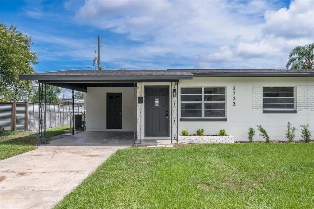 Photo of 3733 SURREY DRIVE