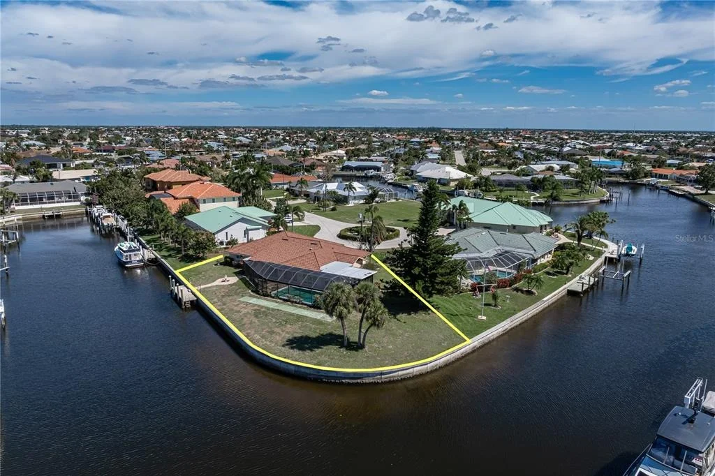 Photo of 2194 BAYOU ROAD
