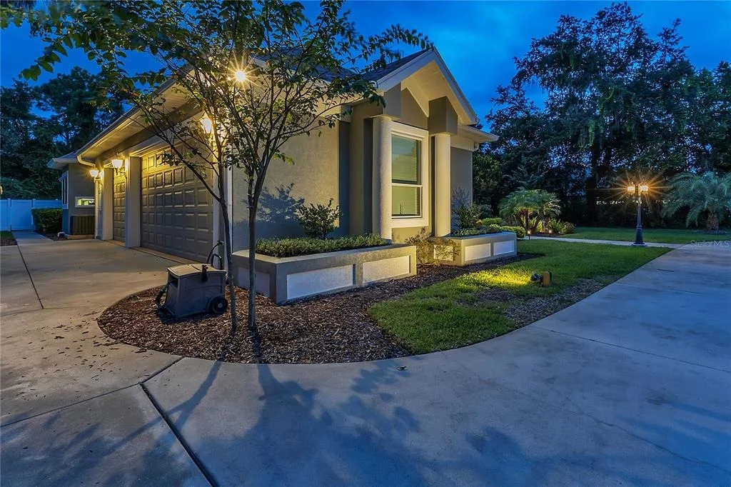 Photo of 15 BROADRIVER ROAD