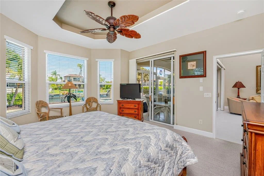Photo of 3337 SUNSET KEY CIRCLE