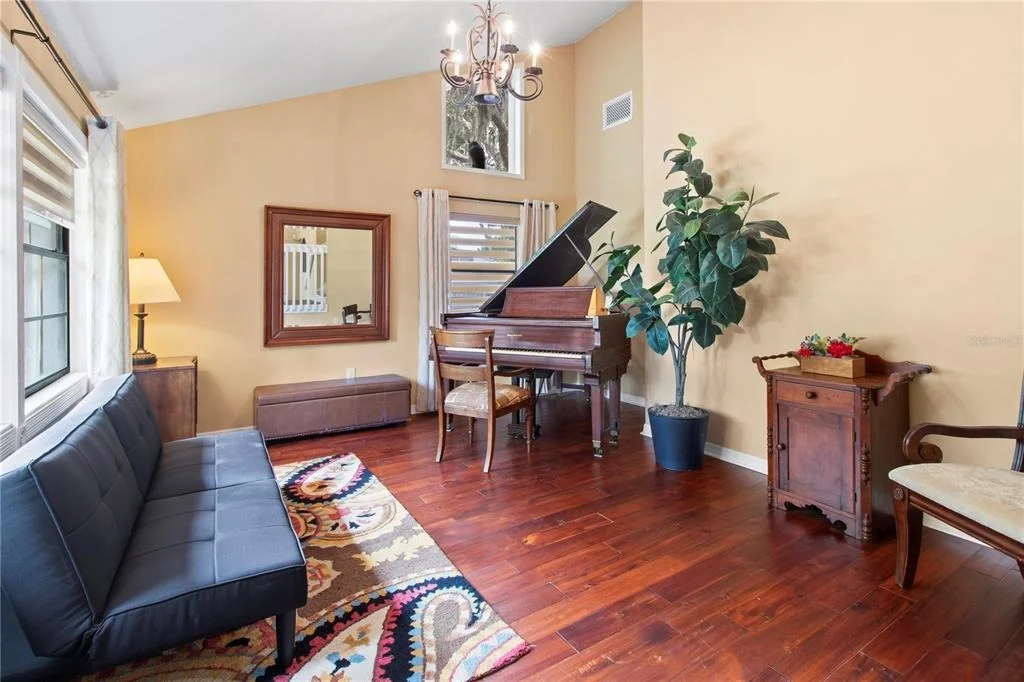 Photo of 1279 CORNISH COURT